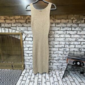 Elegant Gold Sleeveless Dress